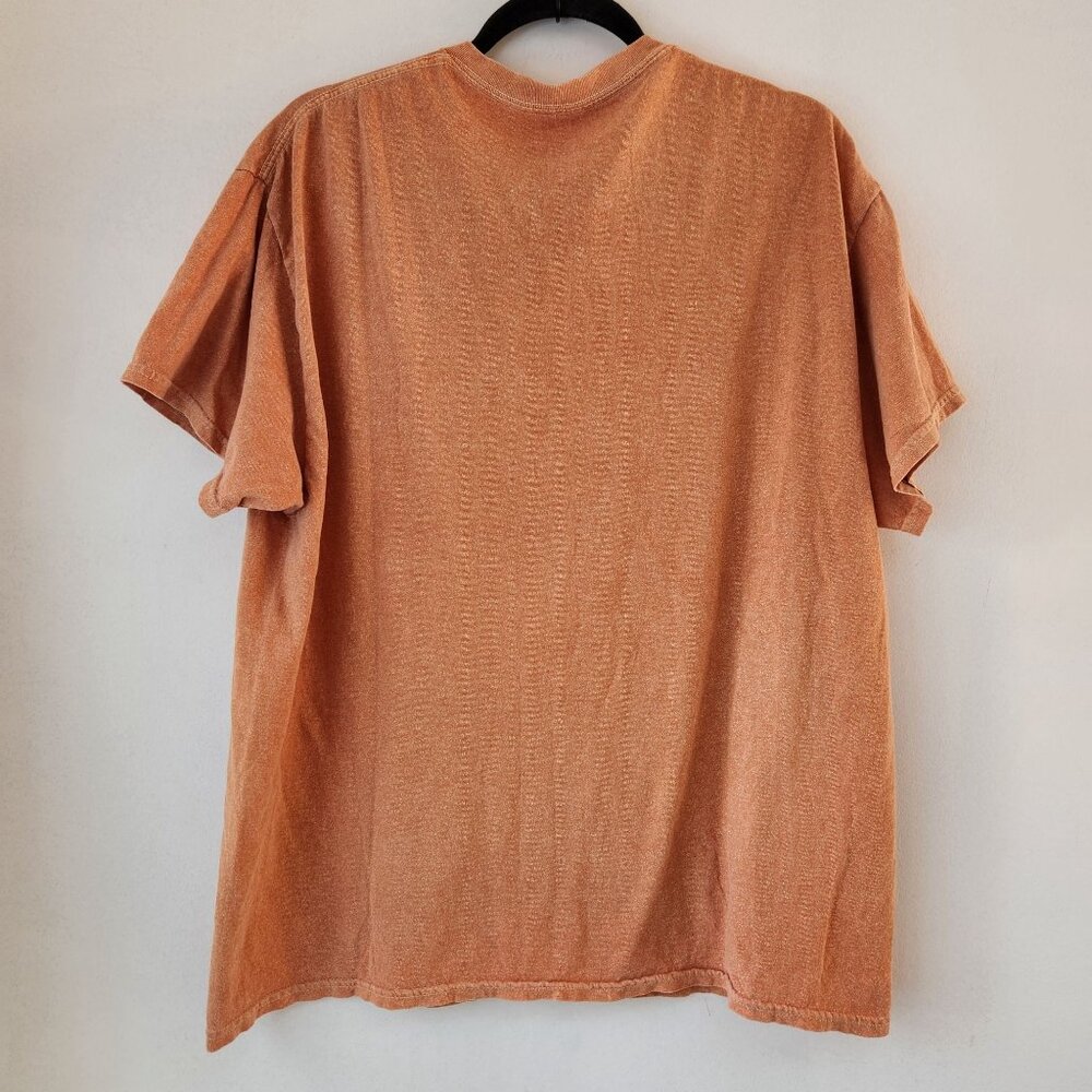 Goodie Two Sleeves Kiss Graphic Band Tee Orange Short Sleeve 100% Cotton Men's L - Picture 2 of 4